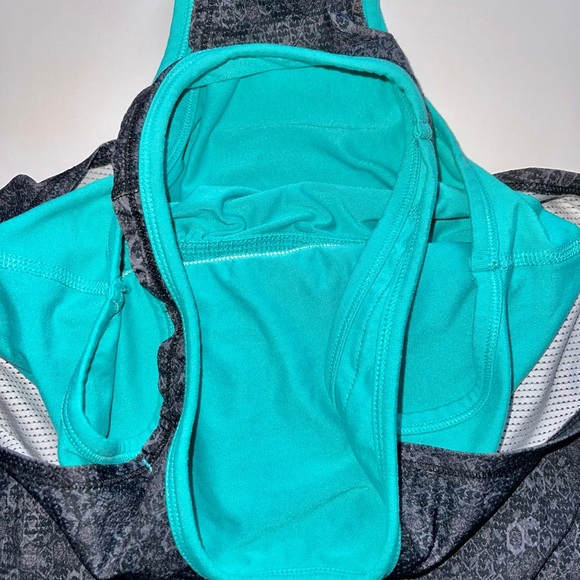 InMotion Athletic Tanktop with built in Bra Sz S - Picture 3 of 4